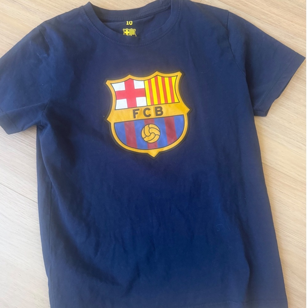 FC Barcelona Kids Navy Blue T-Shirt FCB Crest Player Signatures Size 10